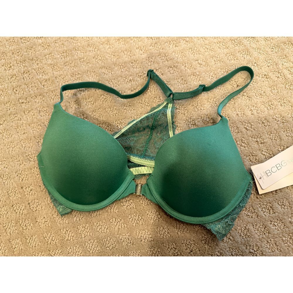 BCBGeneration NWT Green lacy bra Cactus 32B NEW‎